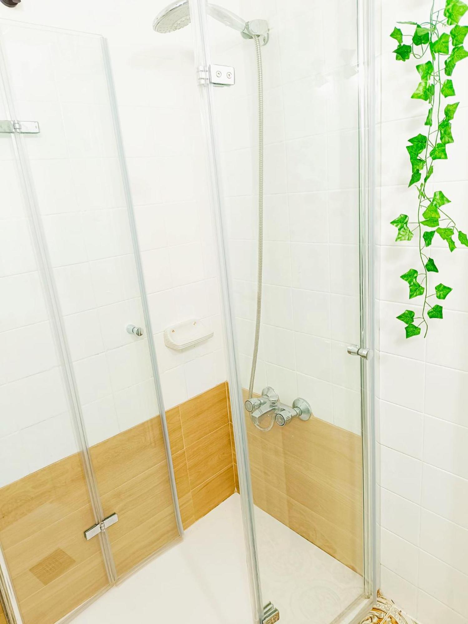 Completo Con Patio Y Terraza - Centro - Cordoba - Wifi *